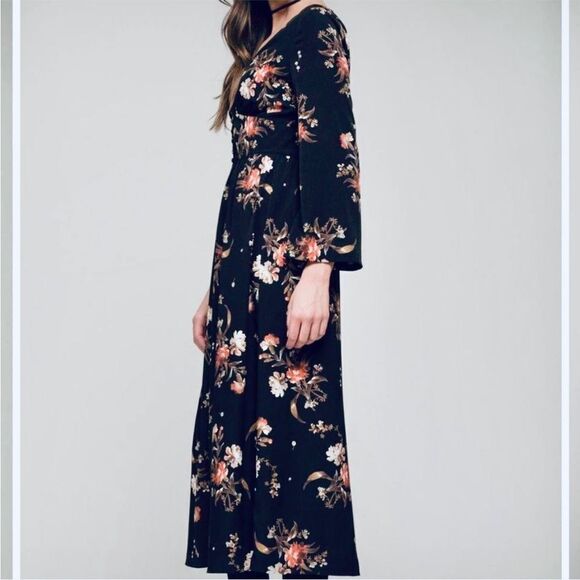 Moon River Floral Kimono Open Dress - Picture 4 of 12